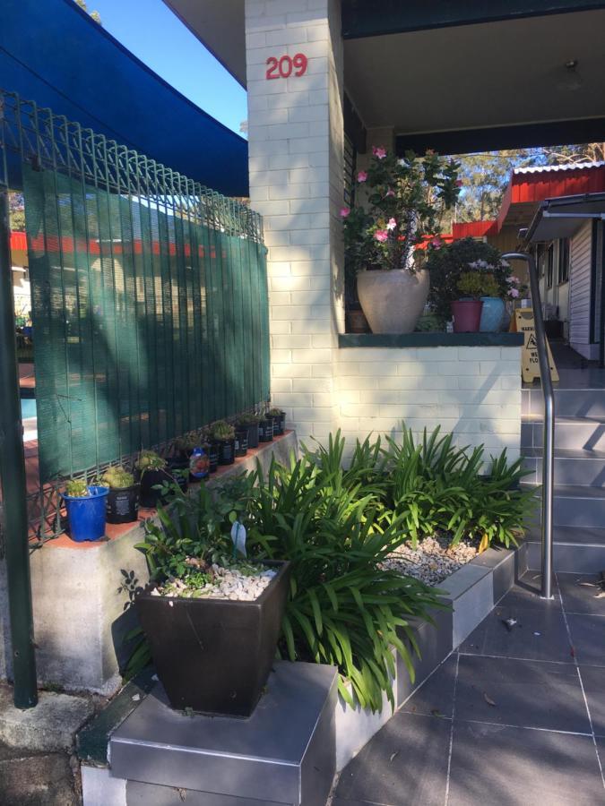 ميناء ماكواري Major Innes Motel المظهر الخارجي الصورة